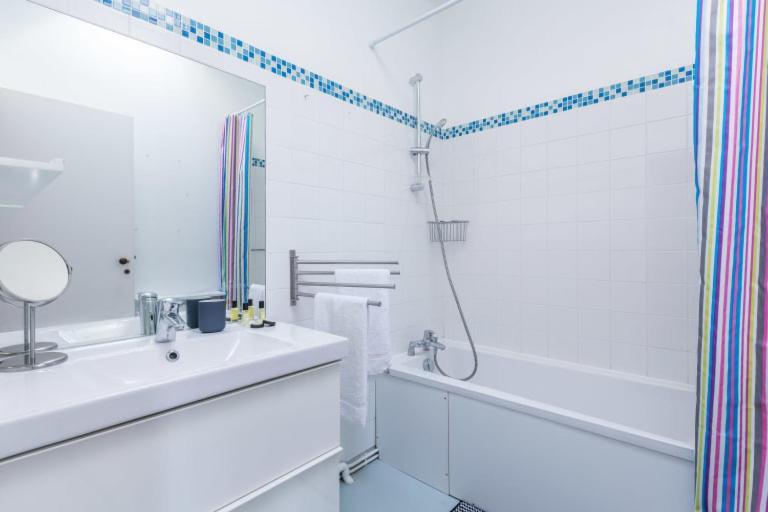 Guestready - Duplex Lumineux Et Spacieux, 7 Personnes บอร์โด ภายนอก รูปภาพ